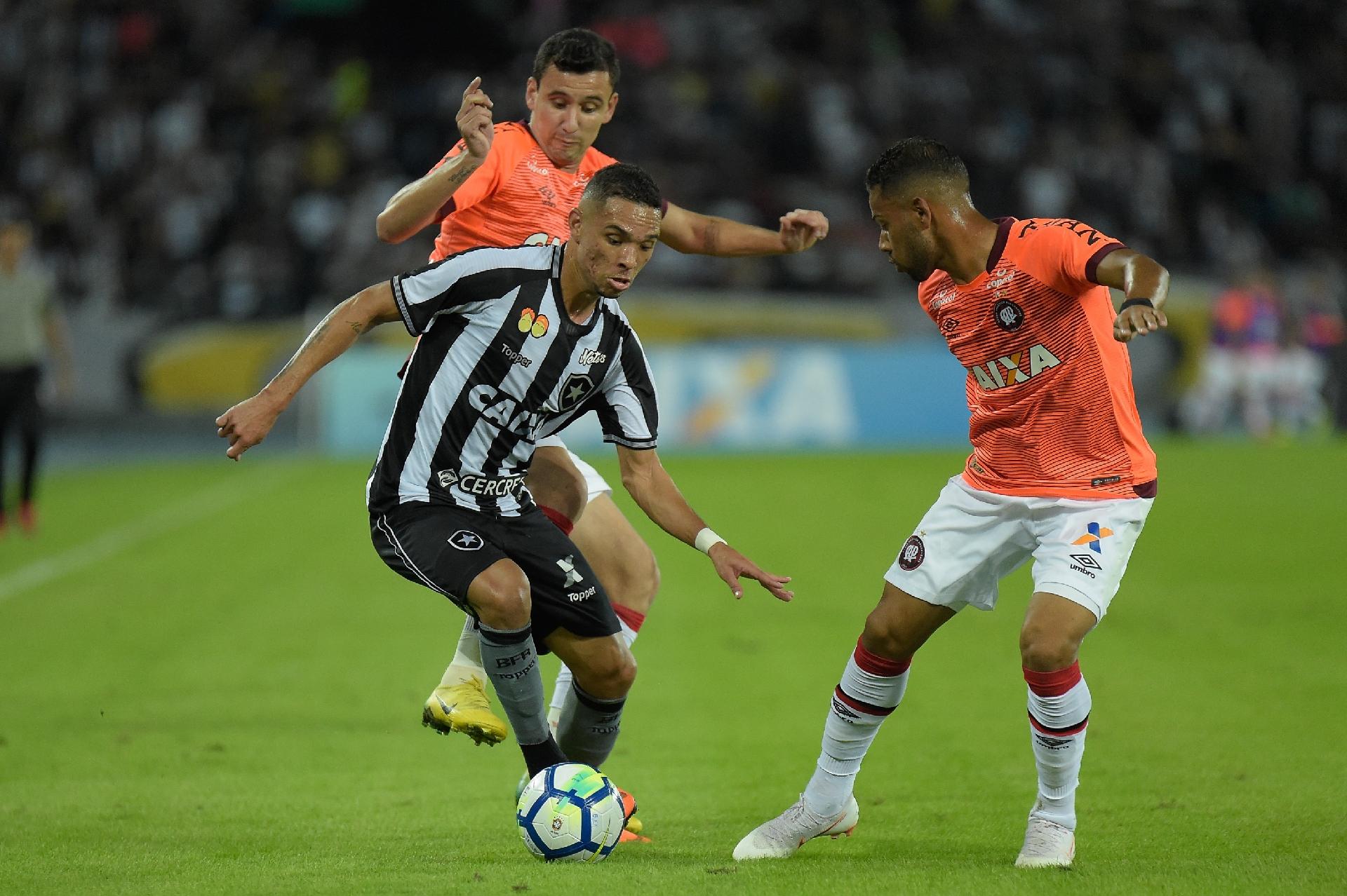 Botafogo vs Atl Paranaense – Nhận định kèo bóng đá 05h15 07/01/2021 – VĐQG Brazil