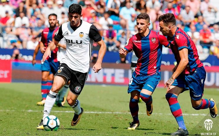 Huesca vs Valencia – Nhận định kèo bóng đá 23h00 22/05/2021 – VĐQG Tây Ban Nha